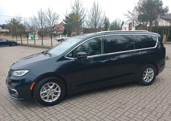 Chrysler Pacifica cena 139000 przebieg: 60327, rok produkcji 2021 z Białystok małe 667